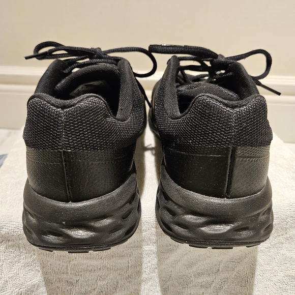 Nike Mens Revolution 6 Running Shoes - Picture 3 of 6